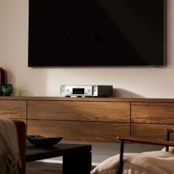 Marantz CD 50n Silver Gold in a living room
