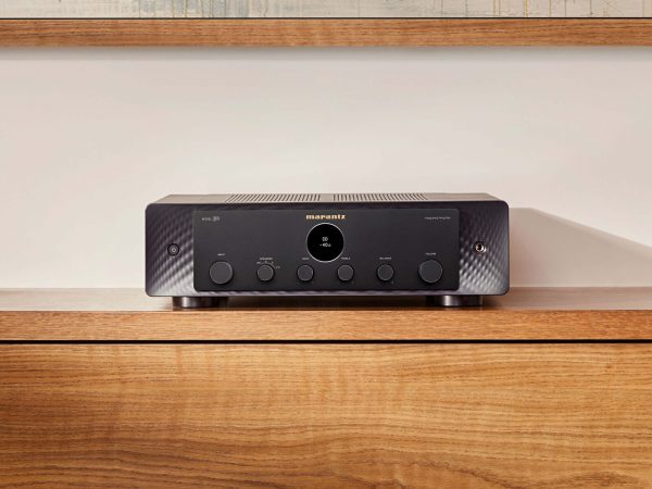 Marantz MODEL 50 Black on a wooden console
