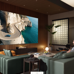 Hisense L9Q Pro in a bright living room